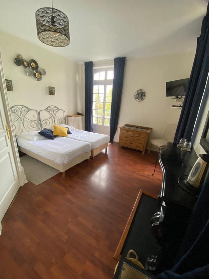 Hotel Les Grands Chenes Сен-Фаржо Экстерьер фото